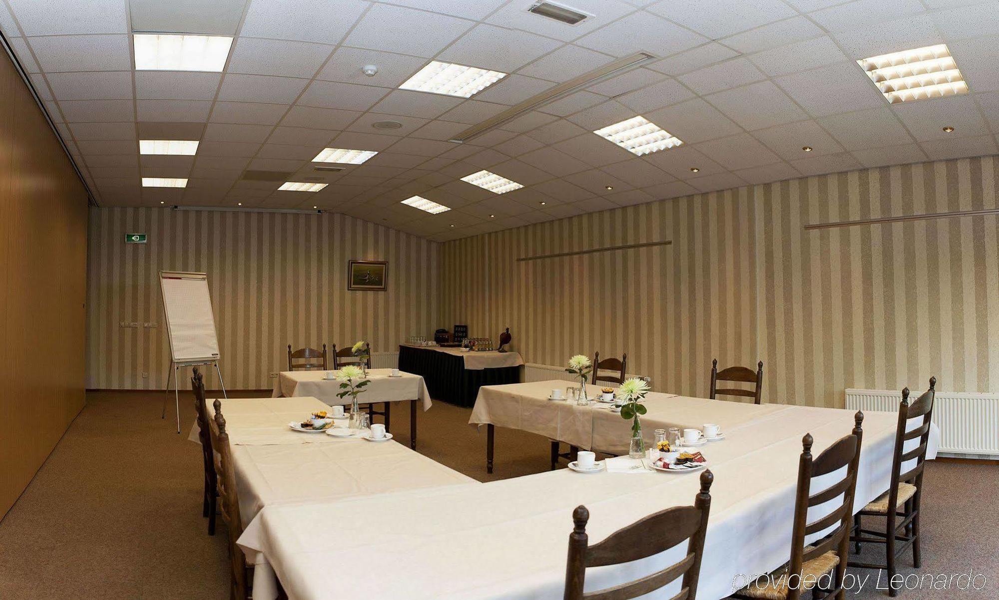 Hotel Sportsbar & Brasserie Dorhout Mees Бидингхаузен Екстериор снимка